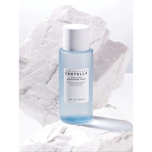 SKIN1004 Madagascar Centella Hyalu-Cica Brightening Toner 210ml